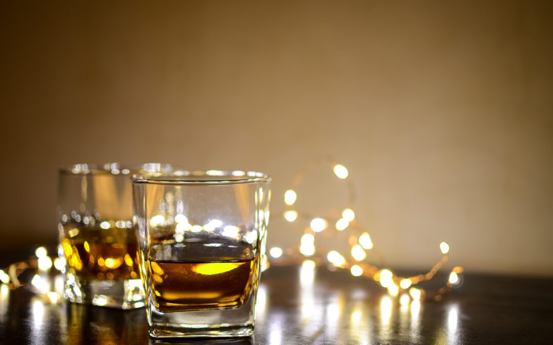 What is Alcohol Use Disorder? Characteristics & Levels of Alcoholism
